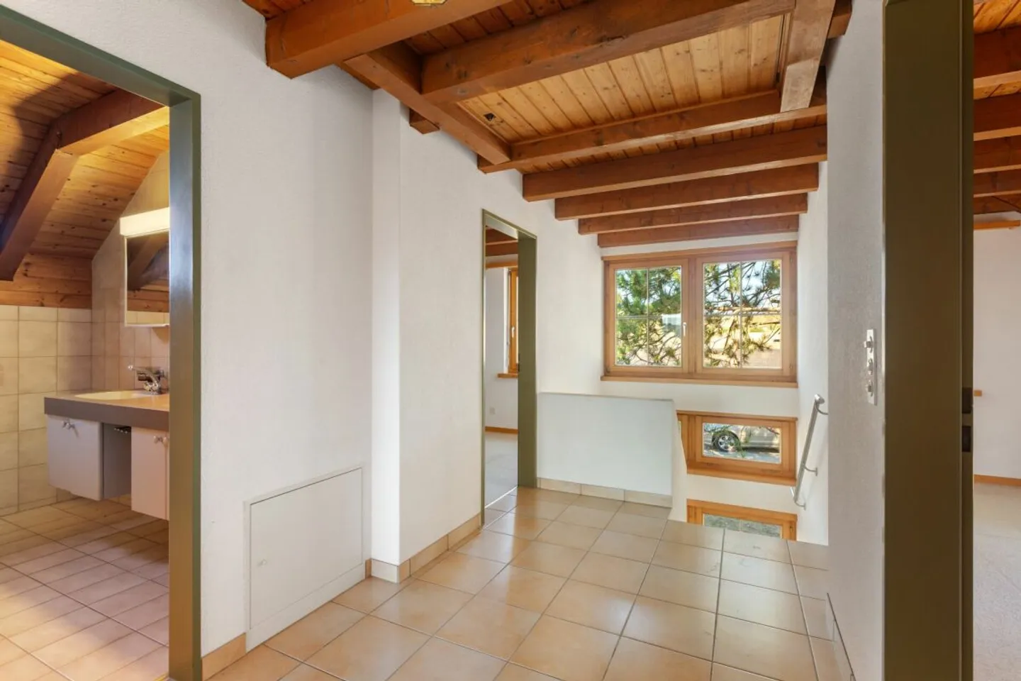 Geräumiges Einfamilienhaus in der Schweiz - Foto 10 von 13