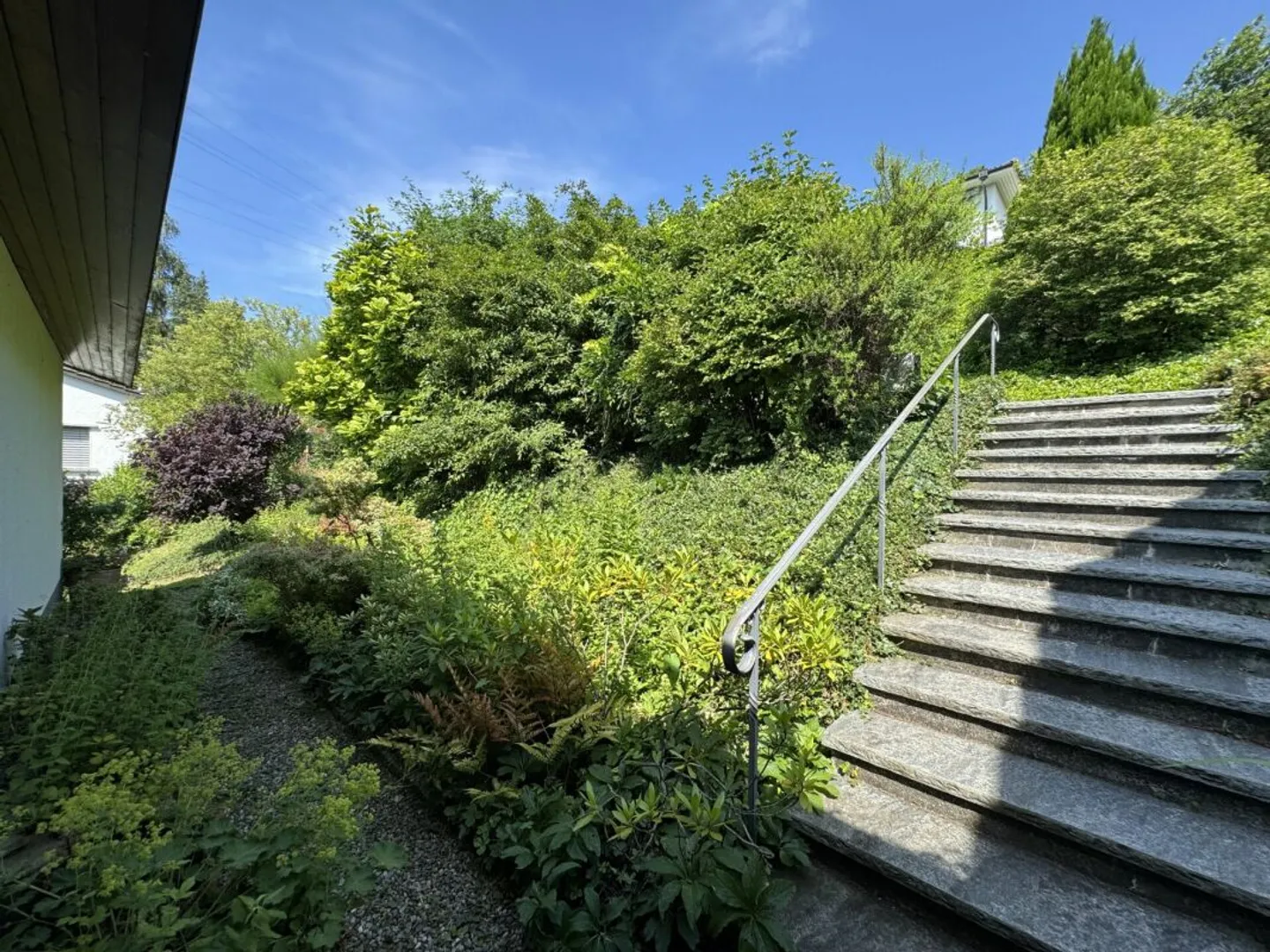Individual villa to renovate with lake view - Photo 10 of 13