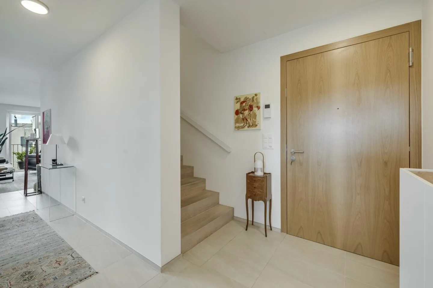Modern 4.5 Room Maisonette Apartment with Loggia and Parking Space - Photo 3 of 13
