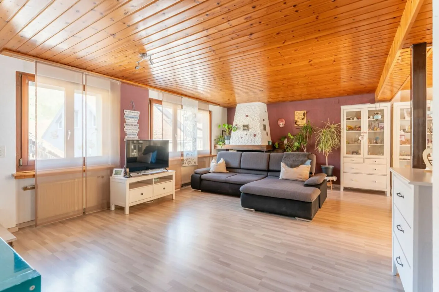 A House for Makers - Space, Potential, and Your Own Magazine - Photo 2 of 12