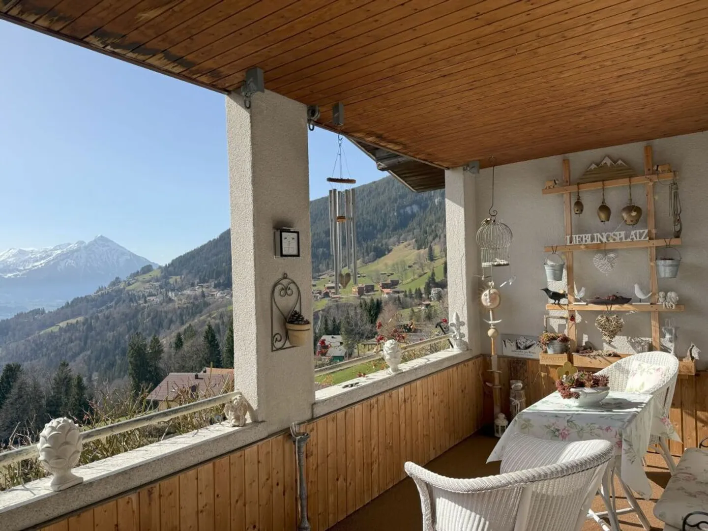 Charming Family Home with Lake View - Photo 6 of 13