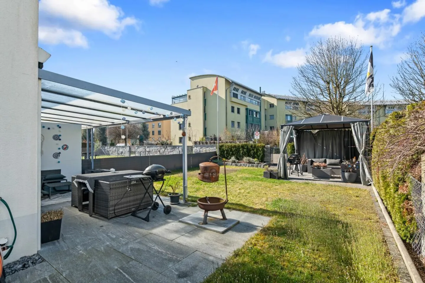 Semi-Detached House in an Ideal Location with Afternoon/Evening Sun - Photo 2 of 13