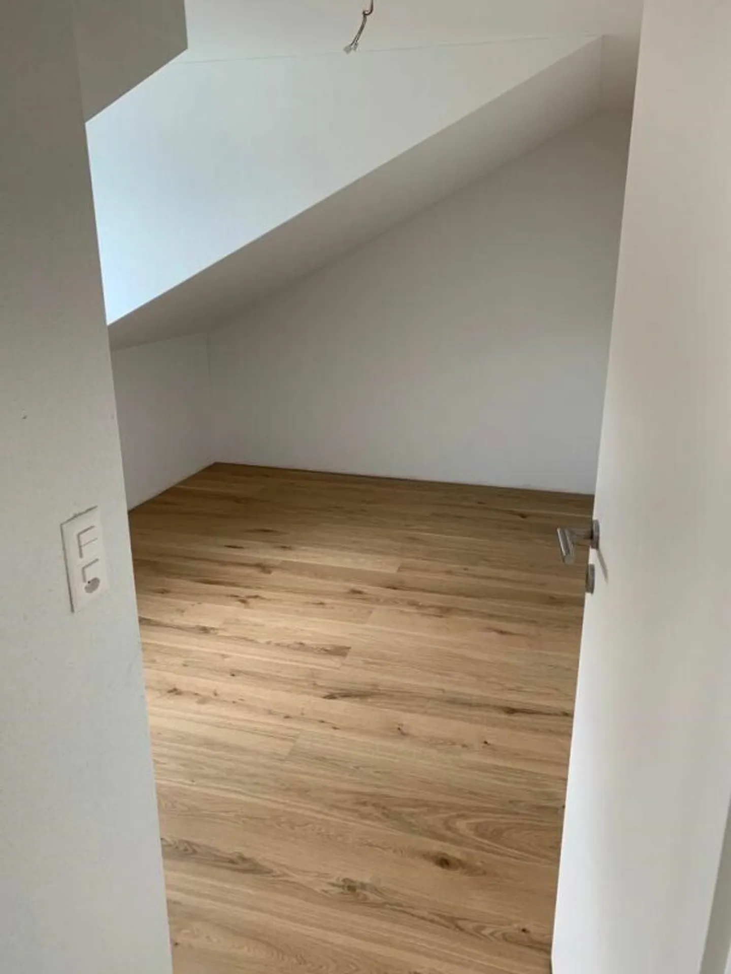 Modernes Apartment mit Balkon - Foto 7 von 9