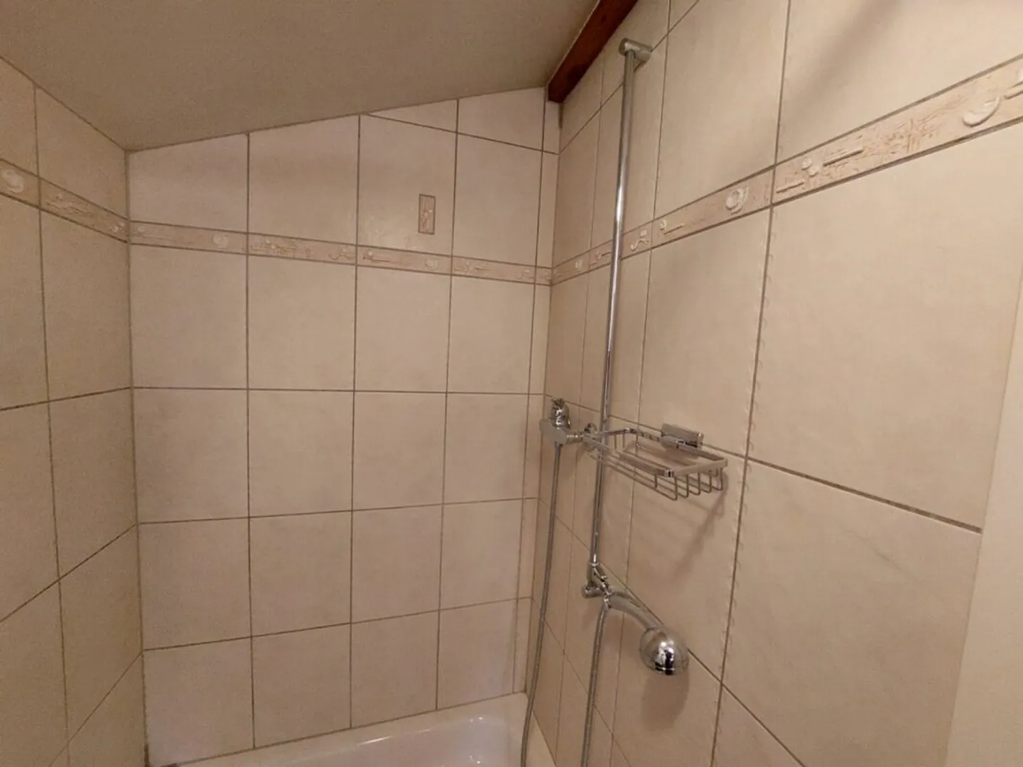 Charmant chalet situé à proximité immédiate du lac - Photo 8 sur 10