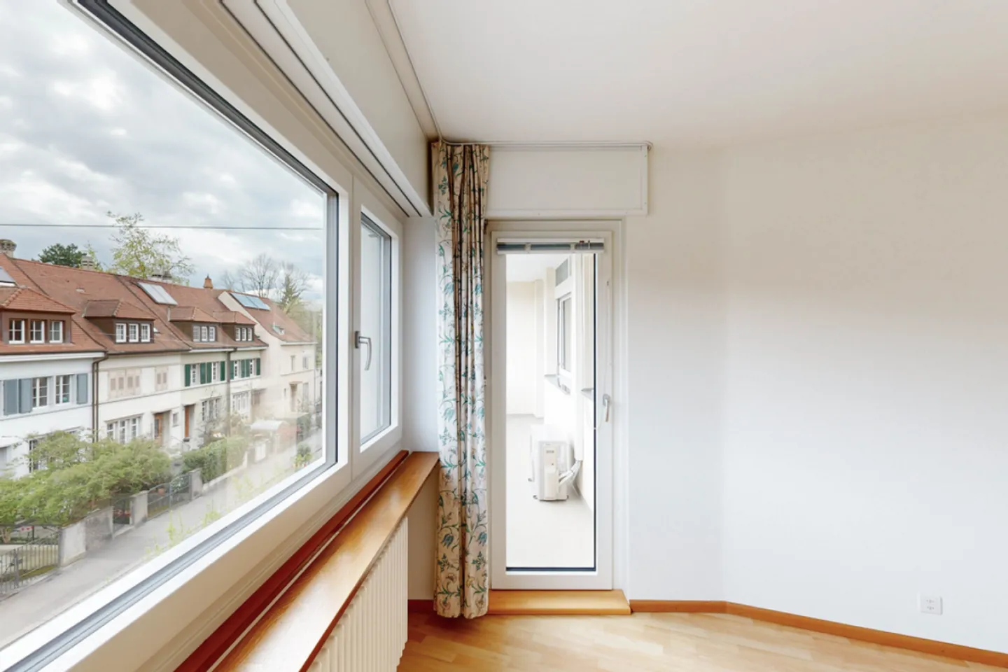 Appartamento di 3.0 locali con 2 balconi vicino a Neuweilerplatz - Foto 9 di 12