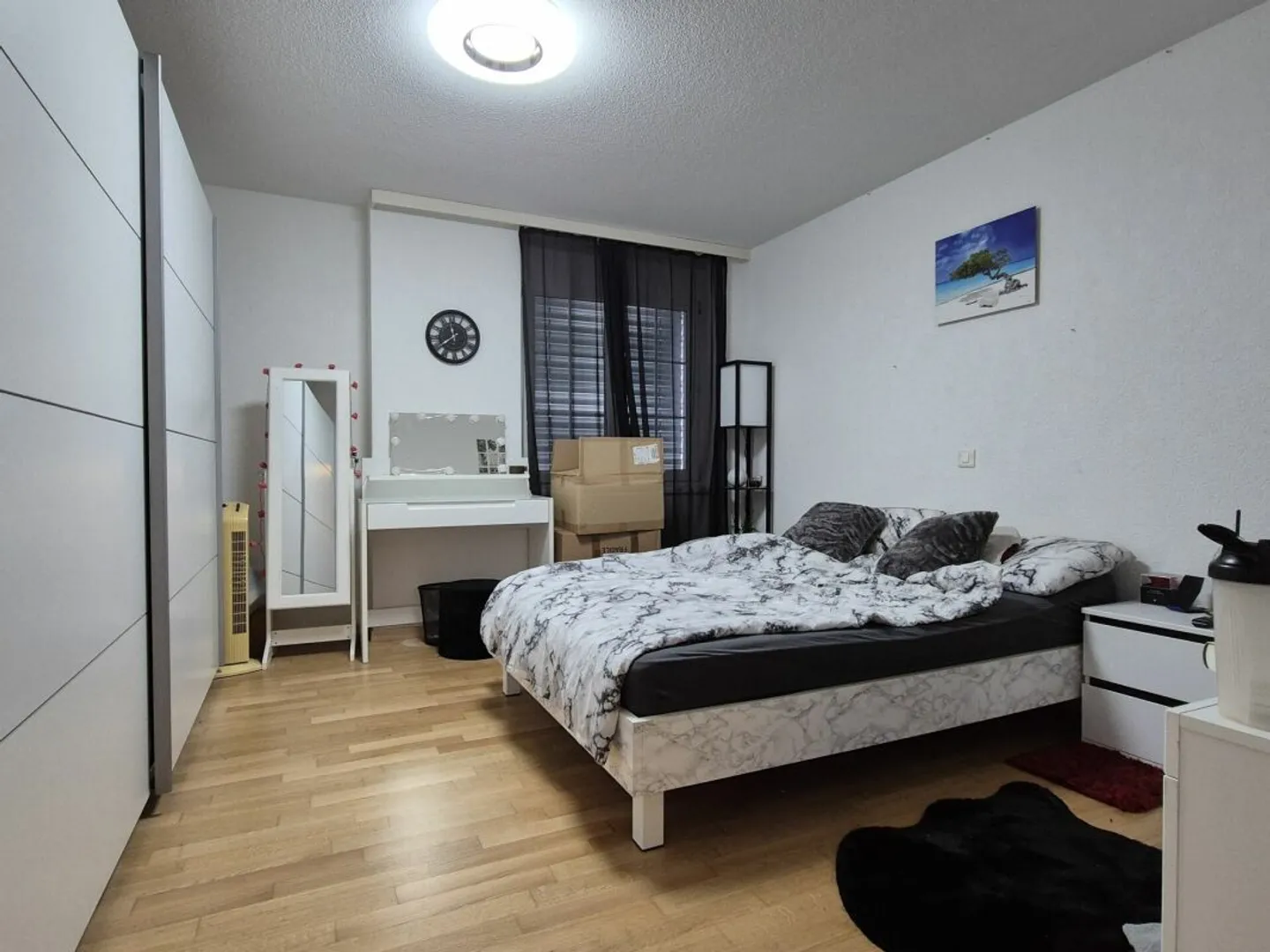 grosse 4.5-Zimmer-Wohnung (110m²) mit Balkon - Photo 5 sur 7