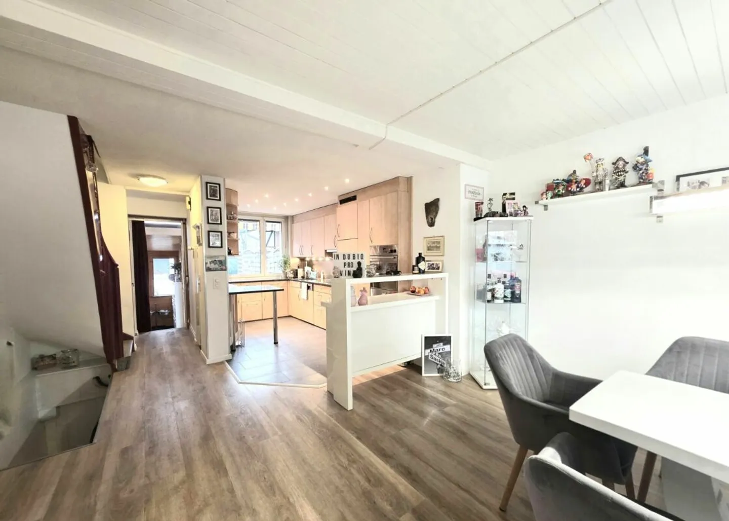 Maison de ville de 4,5 pièces bien entretenue avec patio et salle de loisirs - Photo 4 sur 13