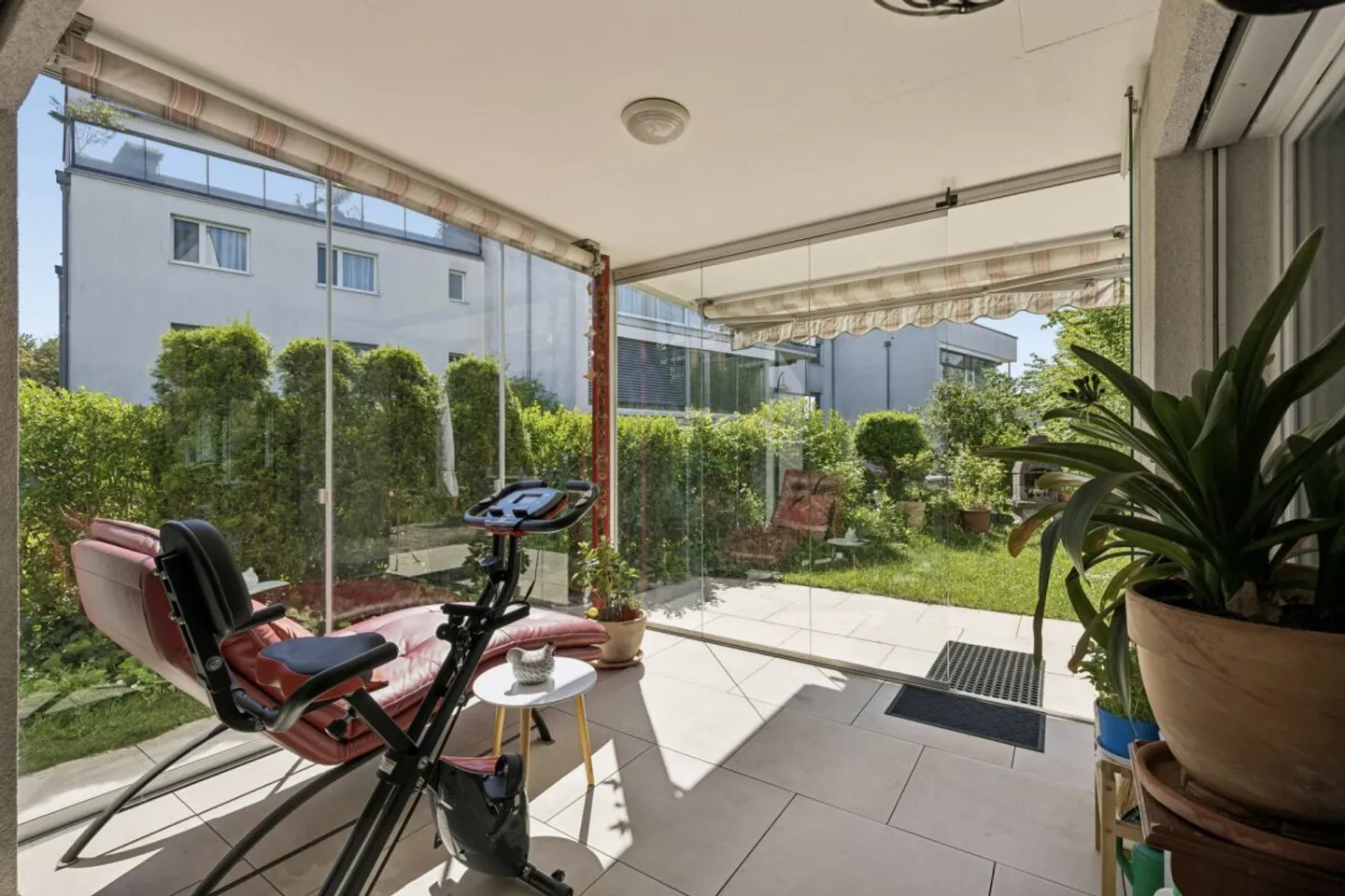 Charmante Gartenwohnung in Zürich - Foto 1 von 13