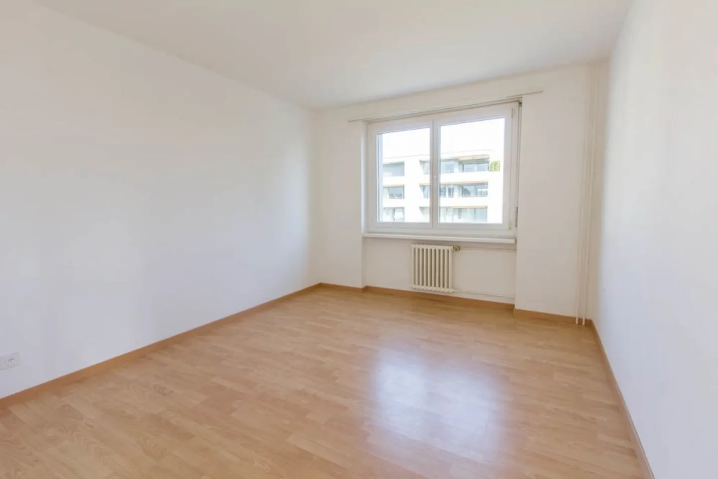 Appartement spacieux de 2 ½ pièces près du centre - Photo 6 sur 8