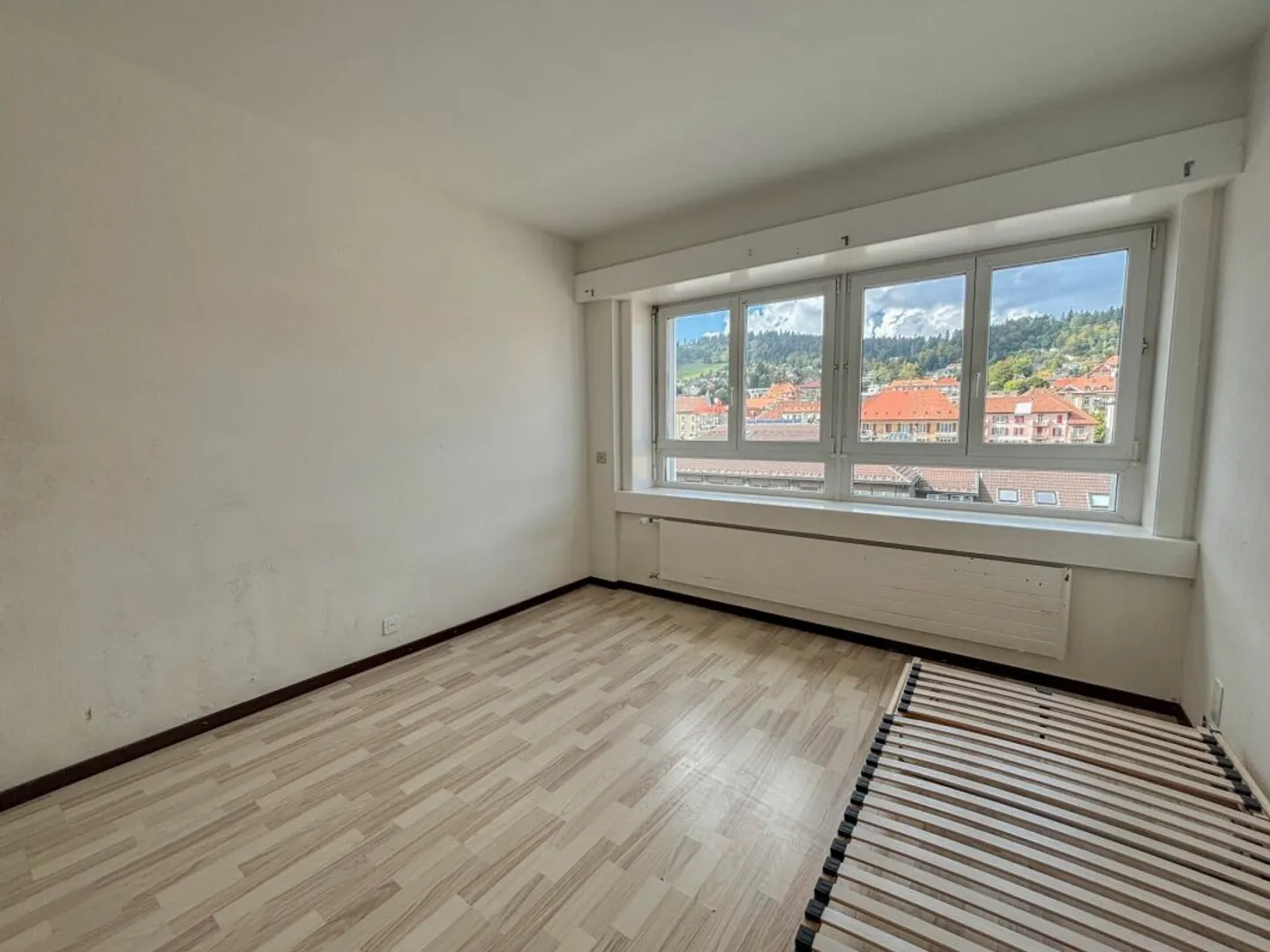 Lumineux et spacieux appartement de 5 pièces - Foto 9 von 13