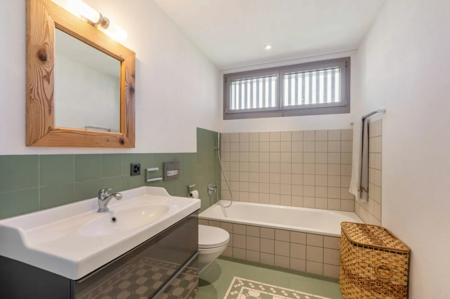 ATTIQUE MODERNE | ENSOLEILLÉE | VUE - Photo 5 sur 13