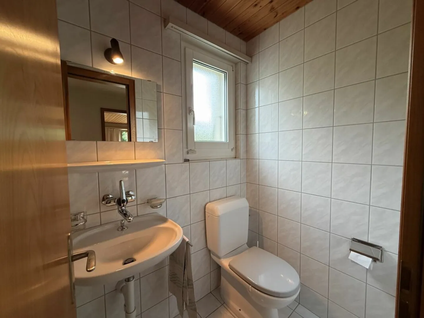 Your new home with plenty of space and potential - Photo 10 of 13