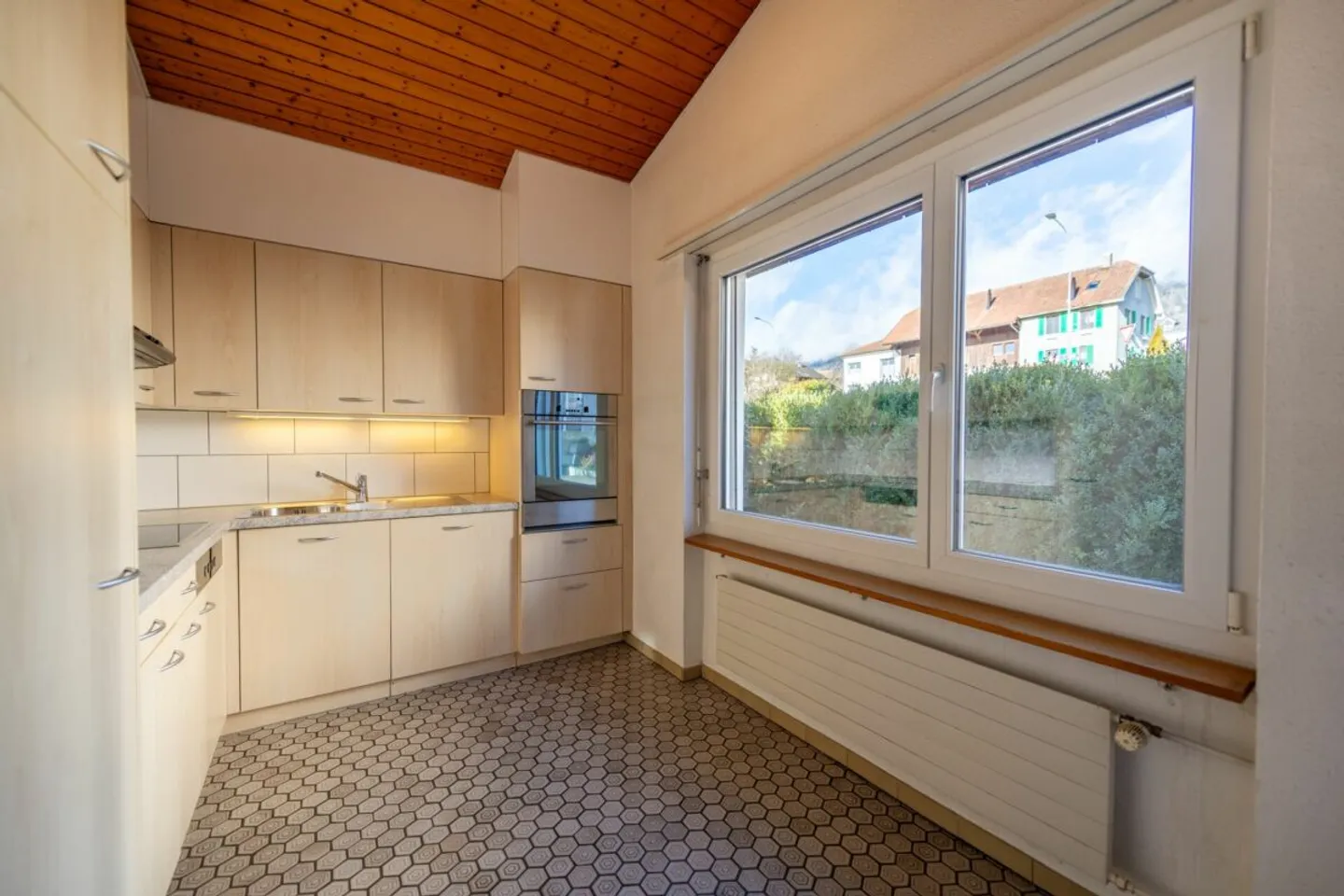 Space for Ideas: Spacious Single-Family Home on Two Floors - Photo 3 of 13