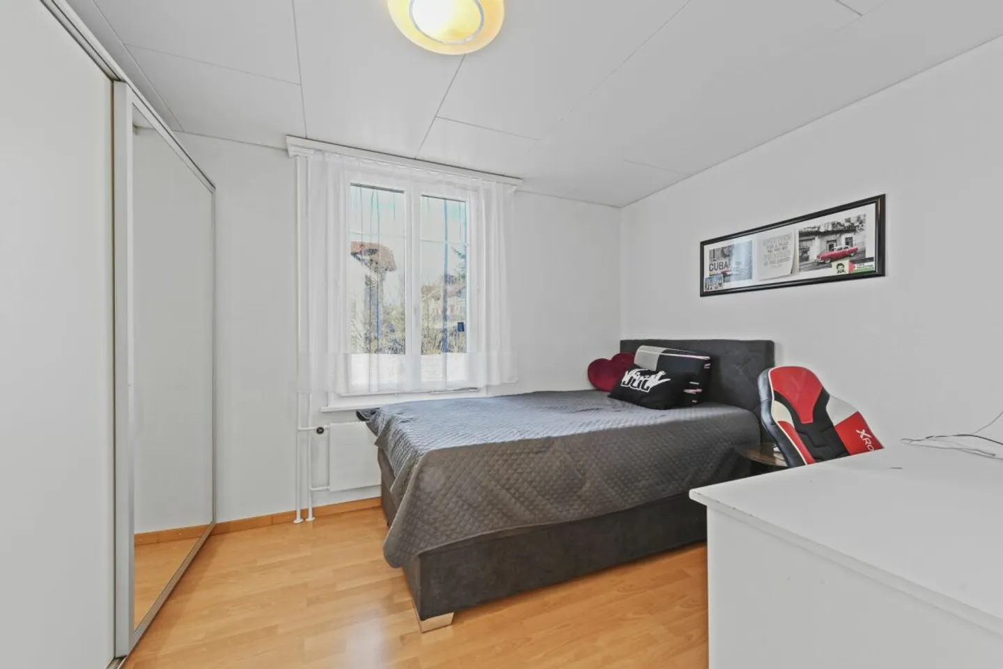 Freistehendes Einfamilienhaus mit Einliegerwohnung und vielseitigem Nutzungspotenzial in Flawil - Foto 12 di 13