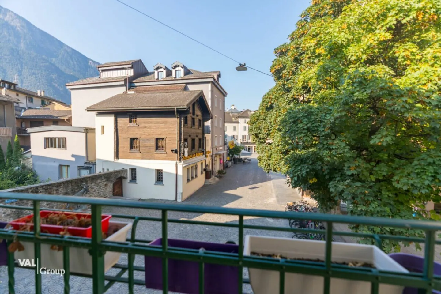 Charming residential and commercial property in prime central location in Brig - Photo 12 of 13