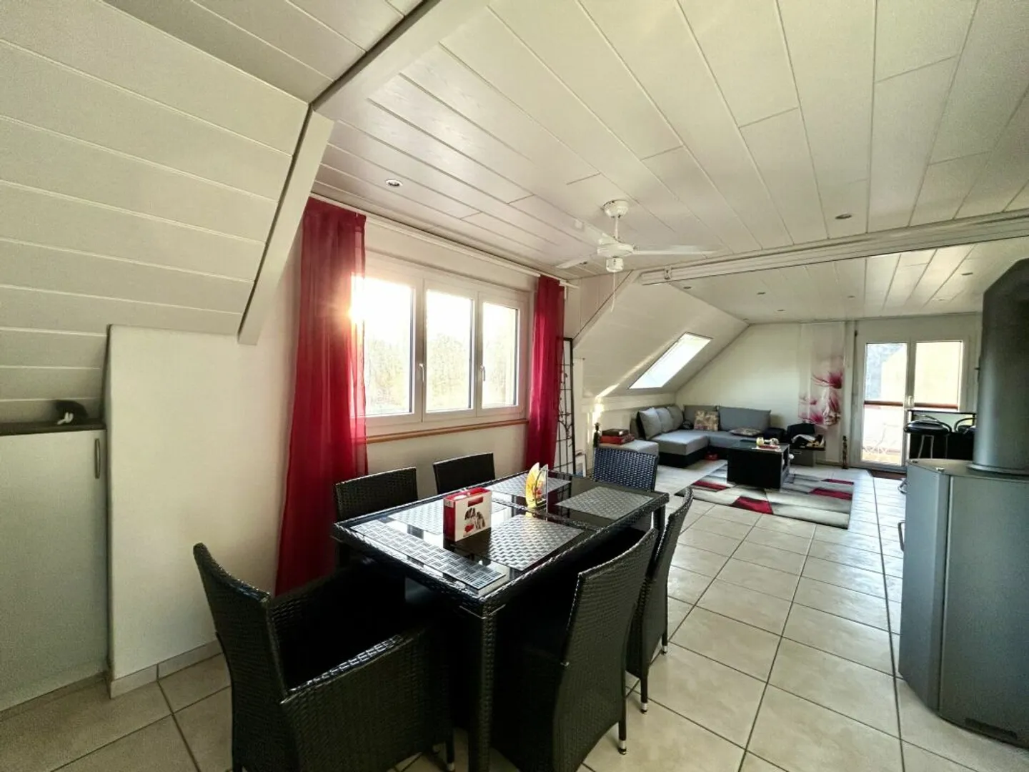 Stylish duplex apartment with a unique living experience on two levels! - Photo 3 of 13