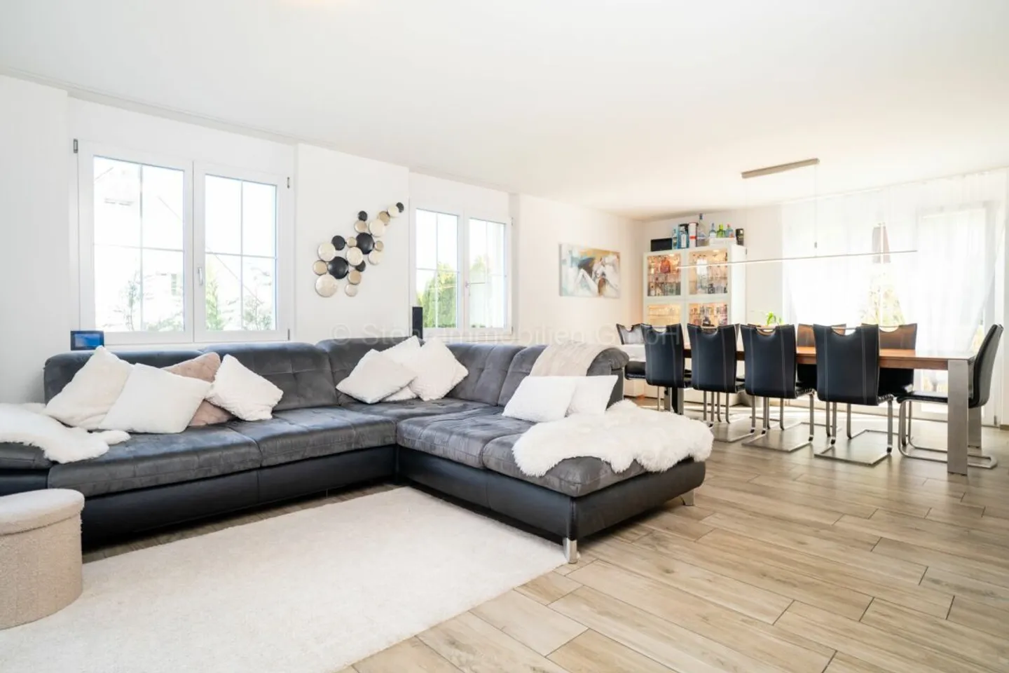 Maison jumelée 5.5 pièces ultra moderne dans un emplacement calme - Photo 4 sur 13