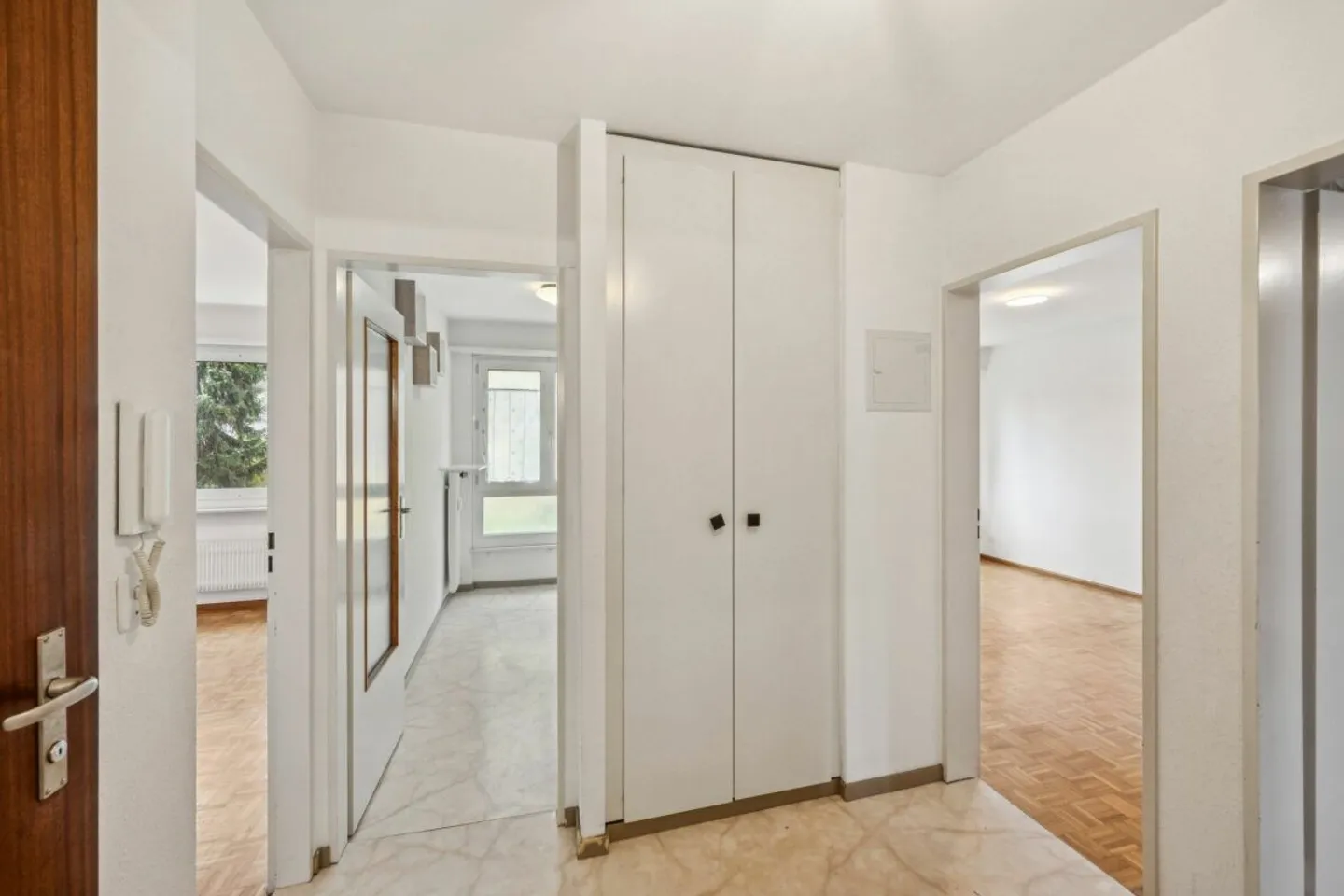 Helle 3-Zimmer-Wohnung mit Balkon - Foto 3 von 13