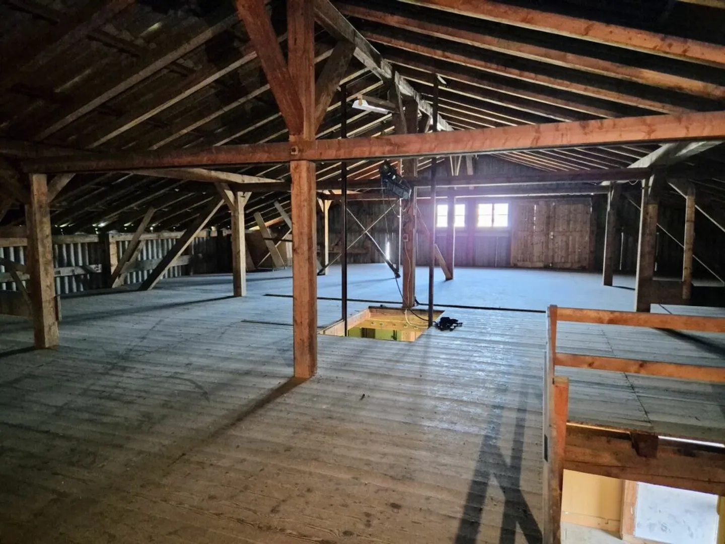 Your Warehouse - Your Advantage / Warehouse for Rent - Photo 4 of 5