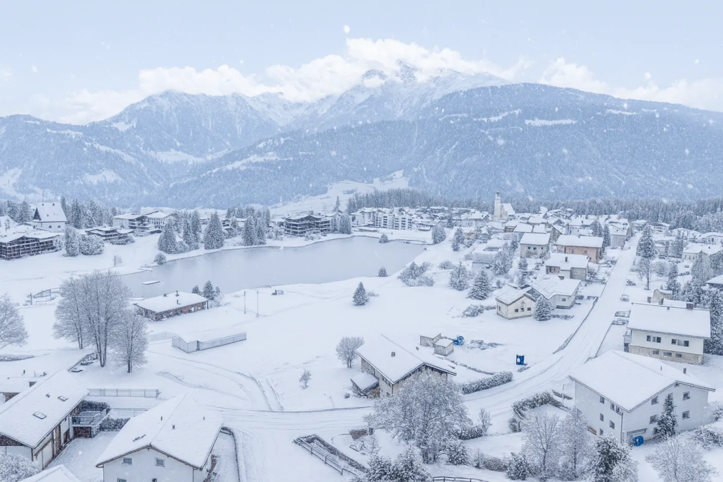 Einzigartige 3.5-Zimmer-Wohnung mit Sitzplatz und Seesicht in Laax - Foto 4 von 13