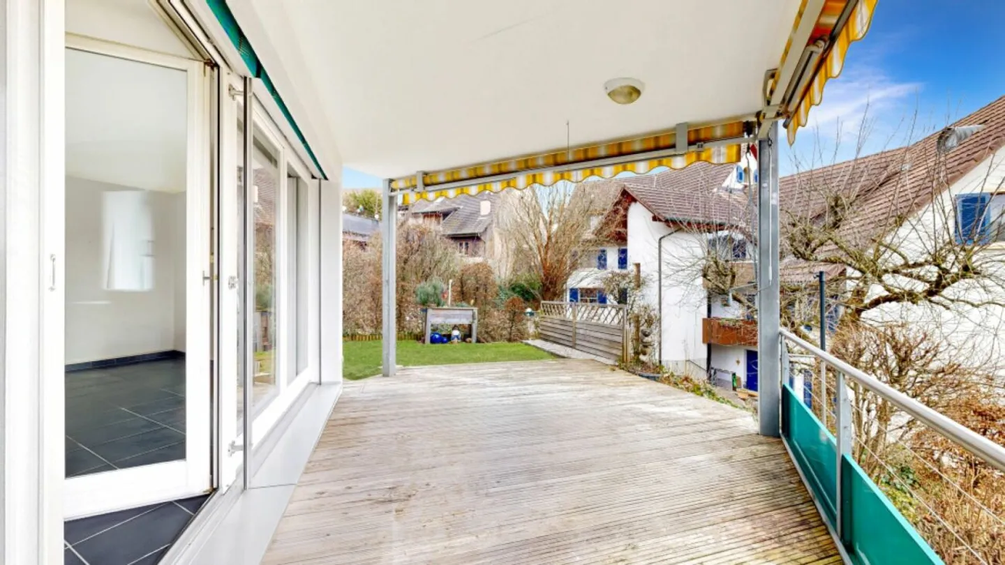 Well-maintained condominium in a wonderful location - Photo 11 of 13