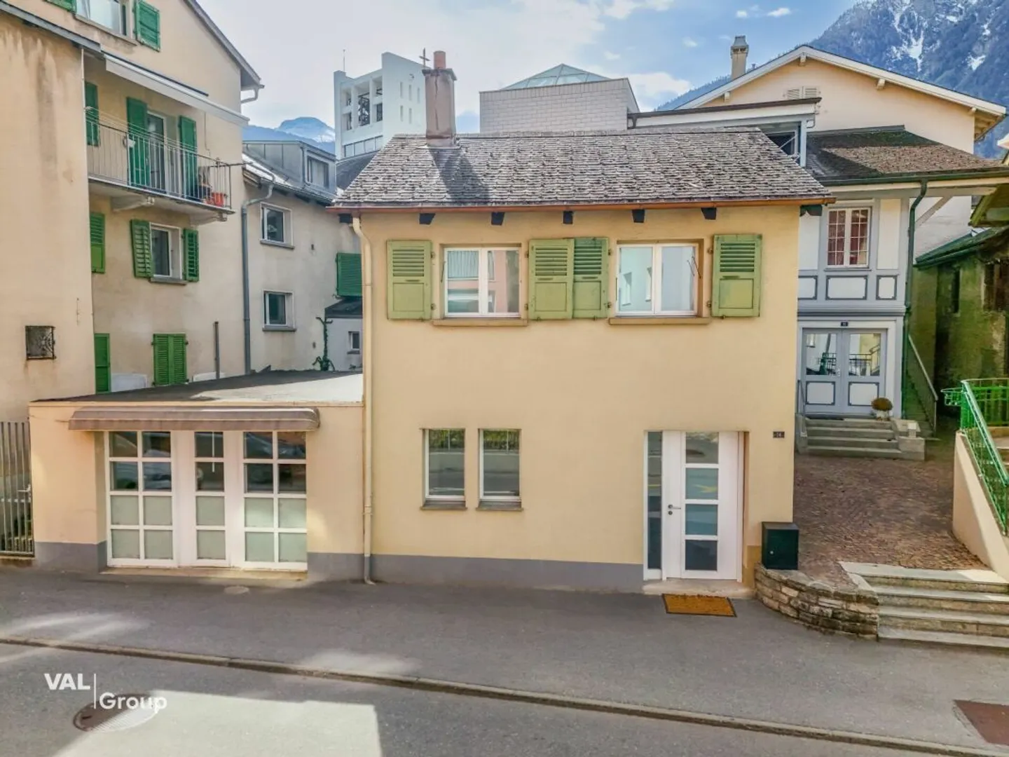 Charmante Wohnmöglichkeit im Zentrum von Brig - Photo 1 sur 13