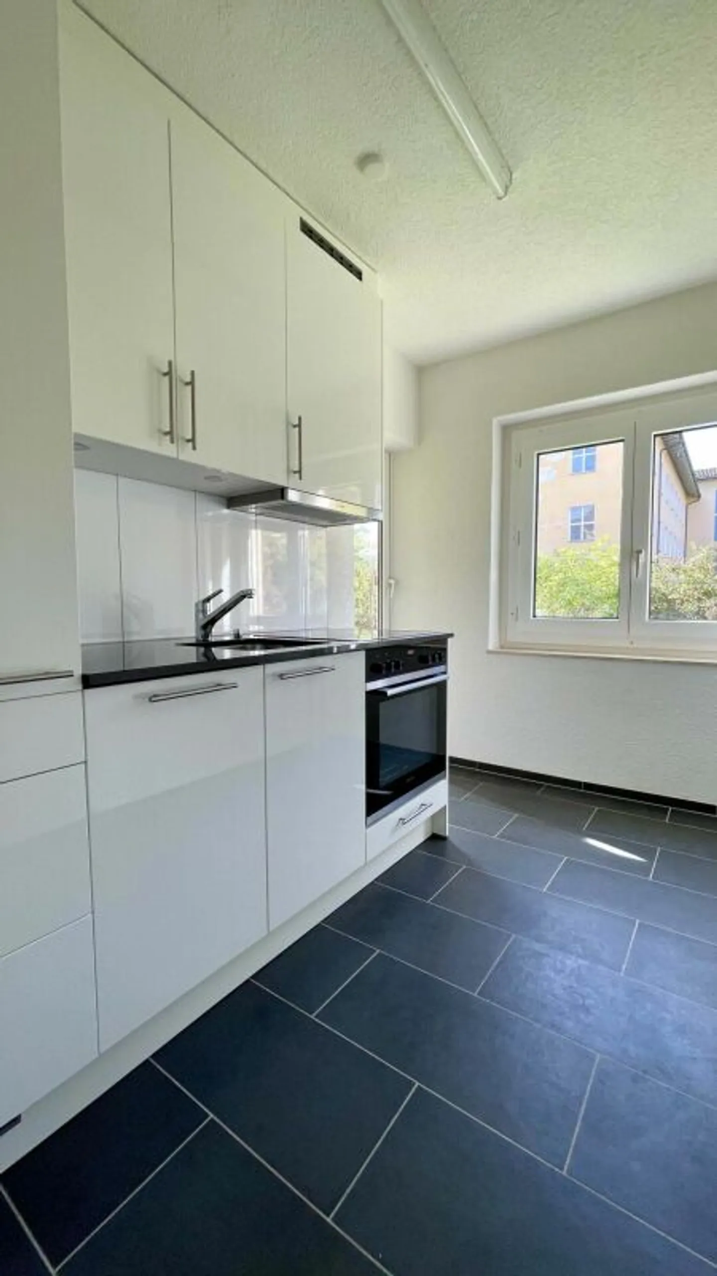Charmant Appartement en Zone Calme - Photo 5 sur 8