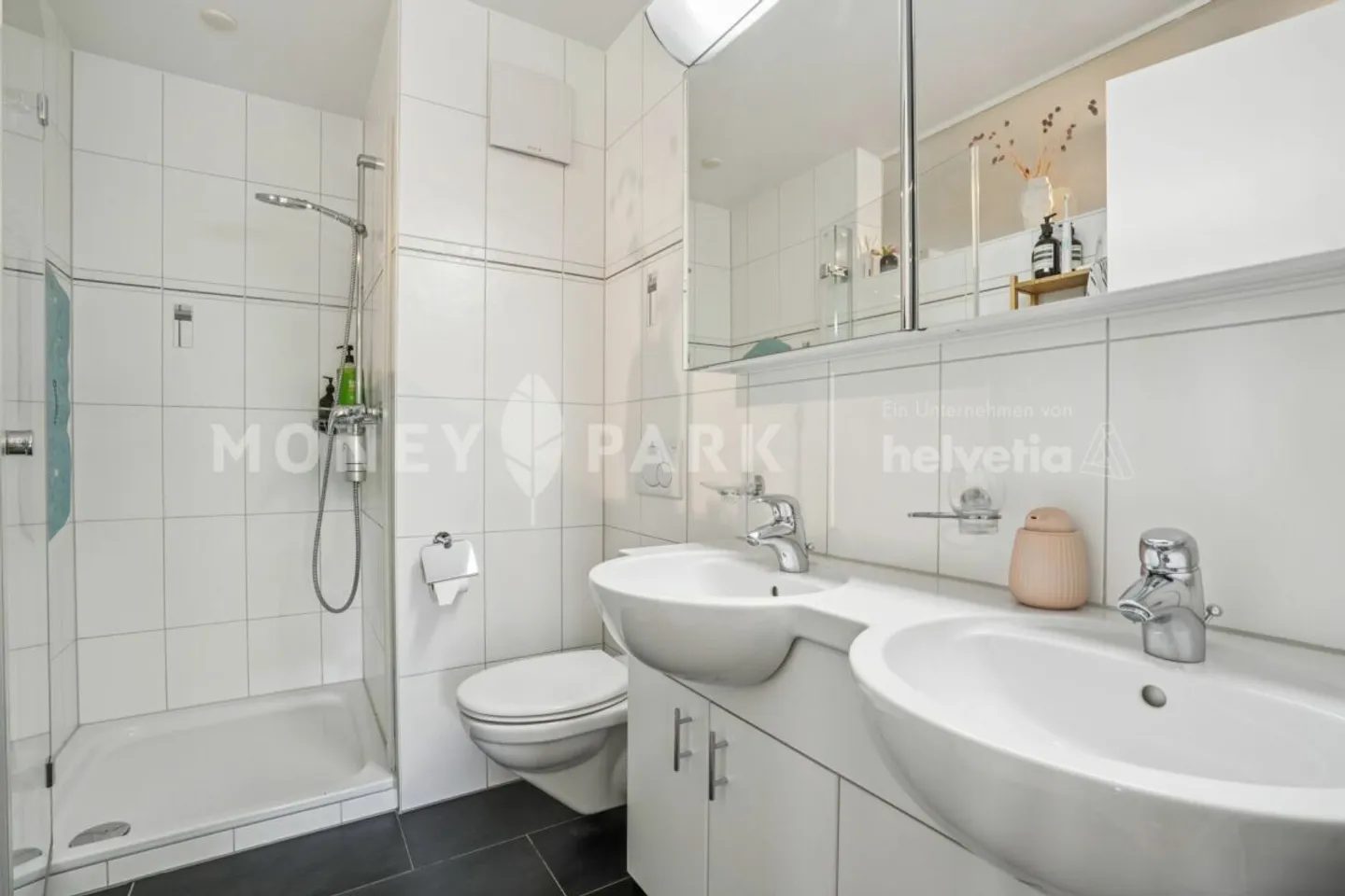 Appartamento luminoso e pratico di 4,5 stanze vicino al lago di Zurigo - Foto 11 di 13