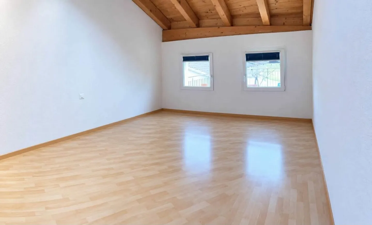Charmante 3½-Zimmer Attikawohnung - Foto 4 von 6