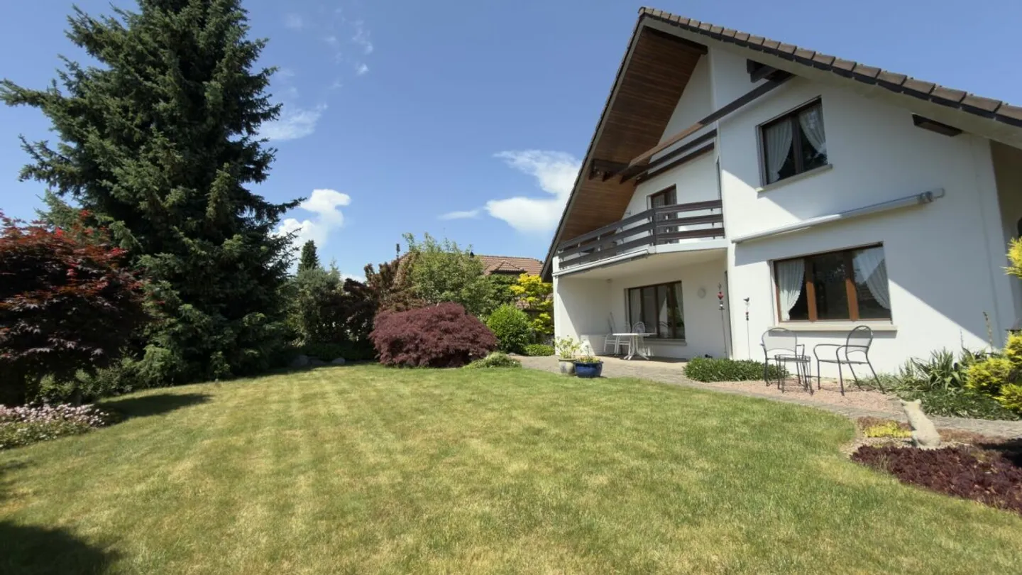 Charmantes Familienhaus mit Garten - Foto 5 von 13