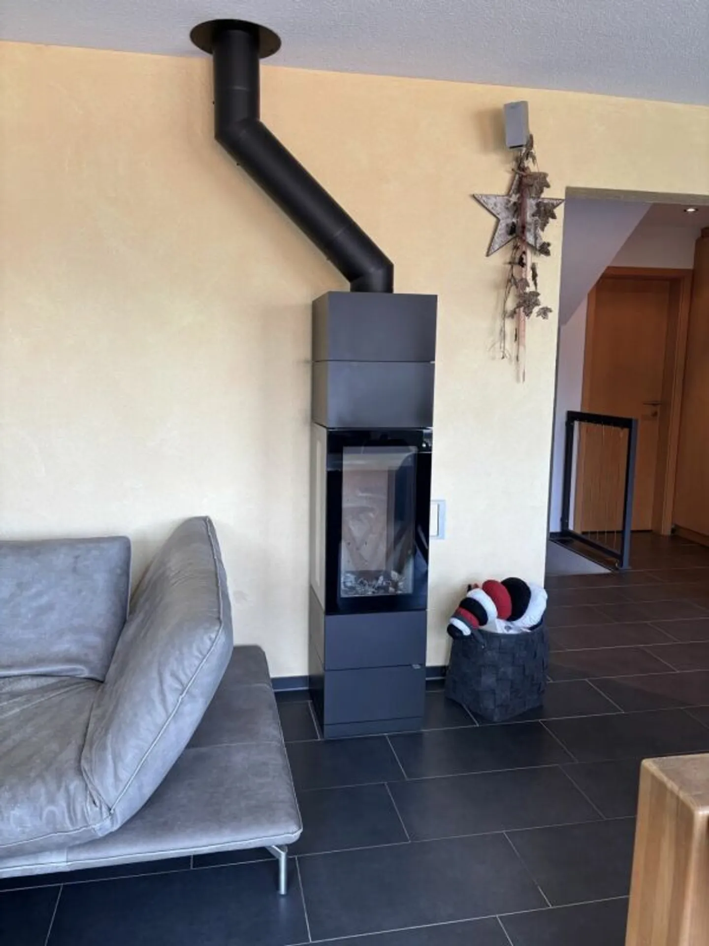 Attraktives 6.5 Zimmer-Doppeleinfamilienhaus mit Garten und Aussicht - Photo 6 of 13
