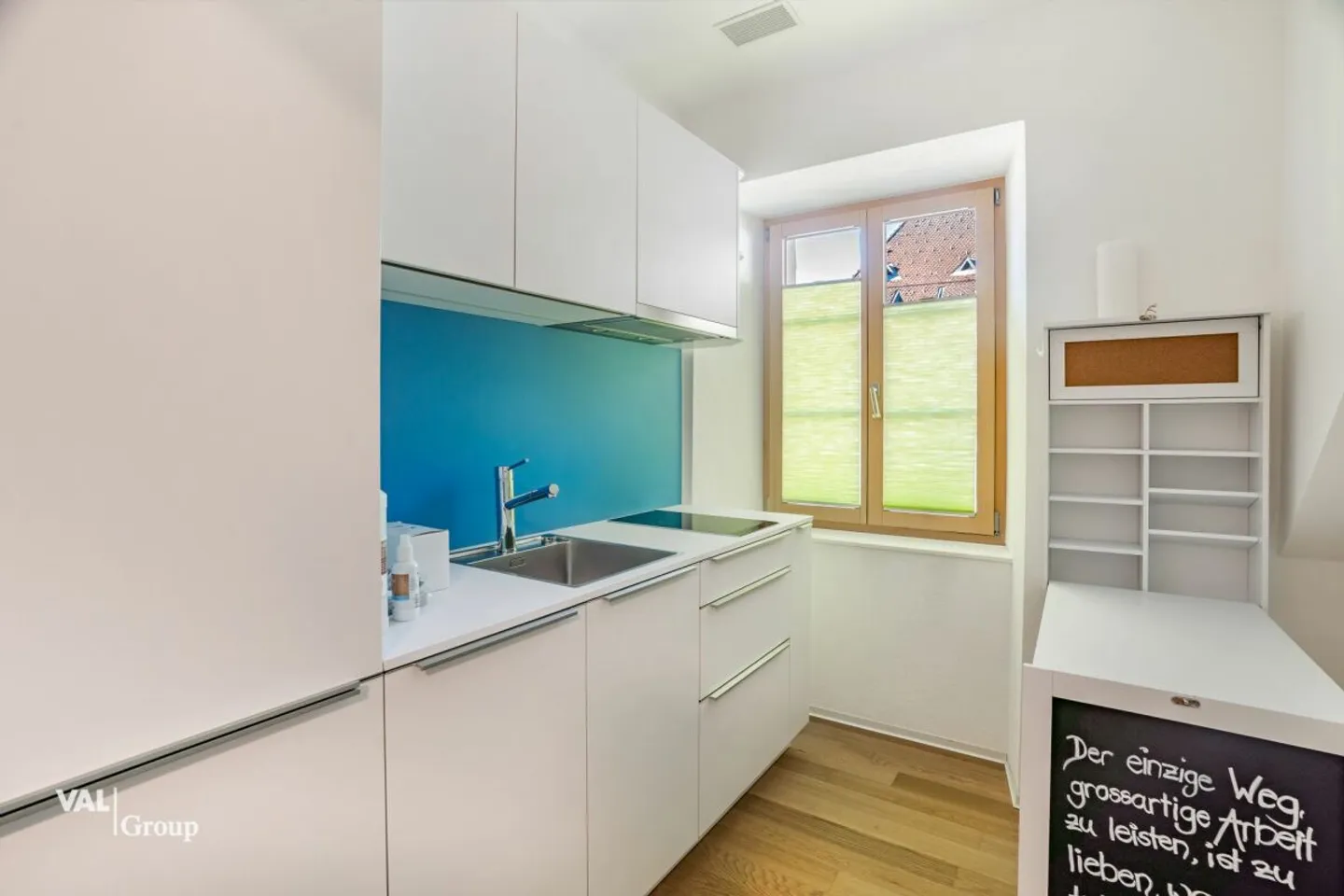 Modern 3.5-room apartment in Brig - Prime location, style and urban living comfort - Photo 3 of 9