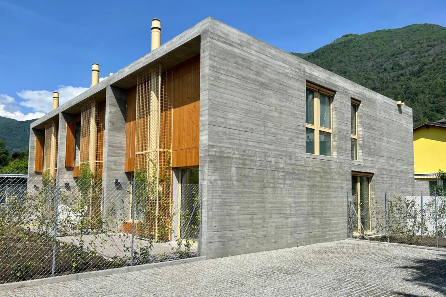 Single-family/Terraced House with Garden and 2 Parking Spaces - Photo 10 of 13