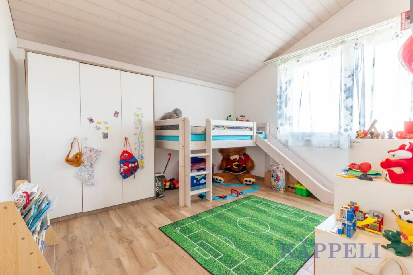 Maison semi-détachée de 6,5 pièces avec vue sur la montagne à Uebeschi - Photo 9 sur 13
