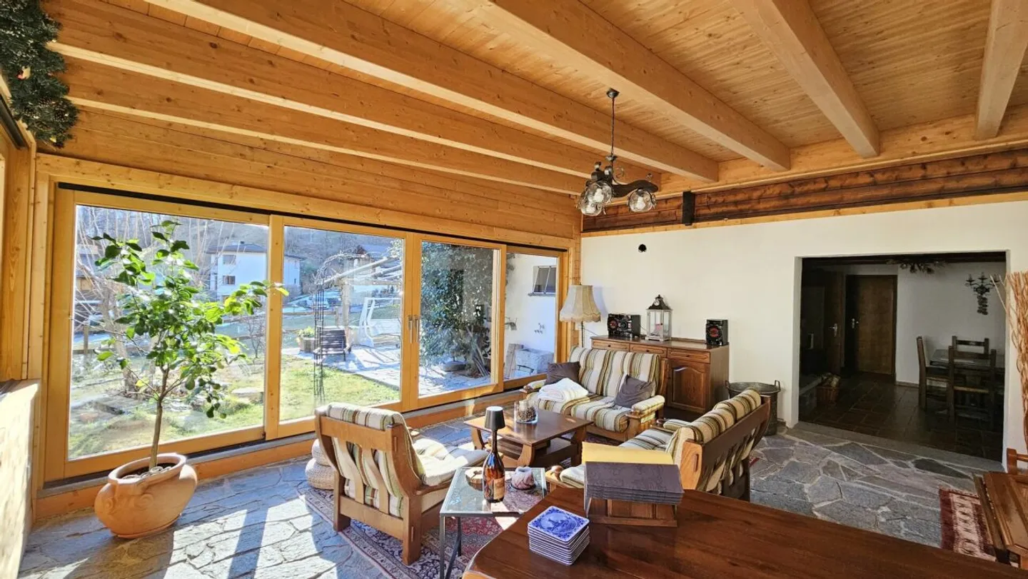 Fascinating Single-Family House in Soazza - Photo 5 of 13