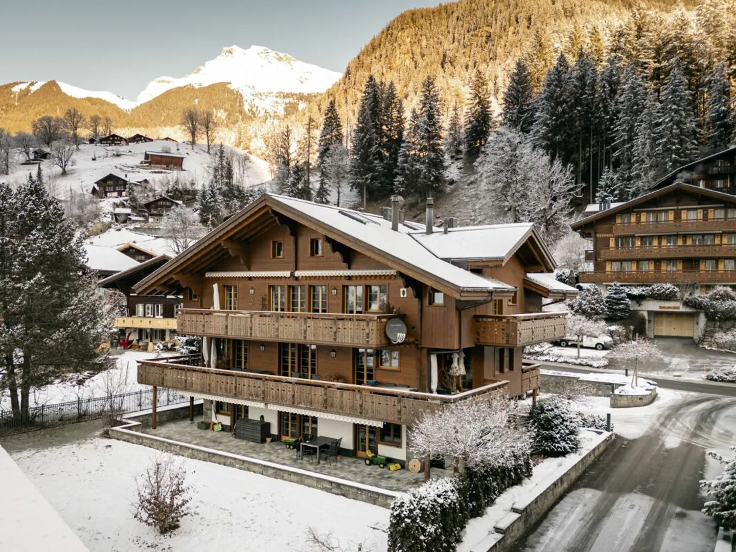 Stylish 4.5-Room Apartment, Chalet Silberblume - Photo 1 of 13