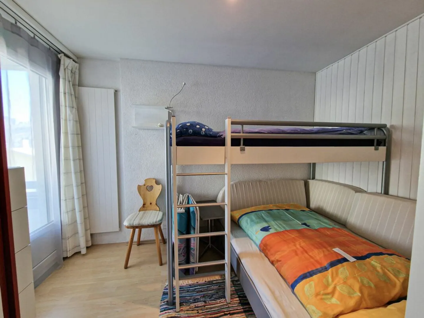 Sonnige 3.5-Zimmer Ferienwohnung - Einzigartige Aussicht, erstklassige Lage - Photo 10 of 13