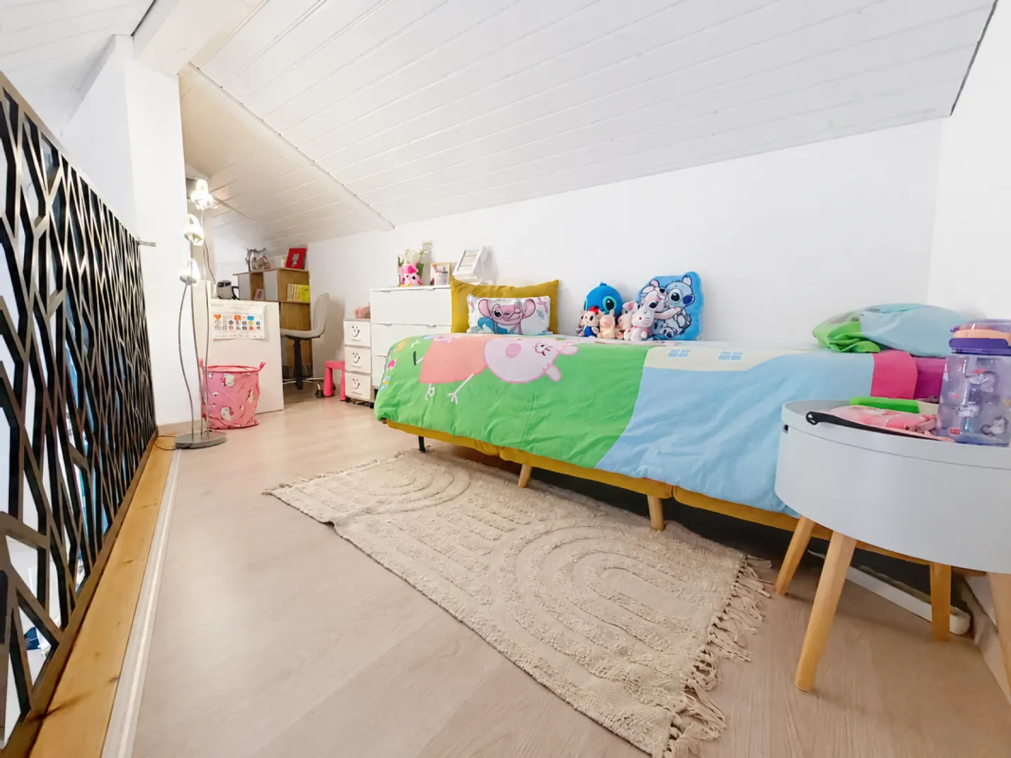 Cozy penthouse apartment with 3.5 rooms, mezzanine, and huge terrace - Photo 6 of 13