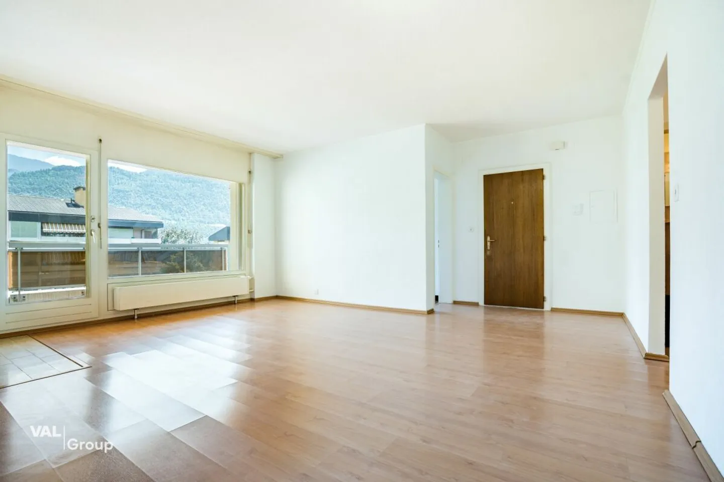 Schöne Wohnung zu modernisieren - Foto 3 von 13