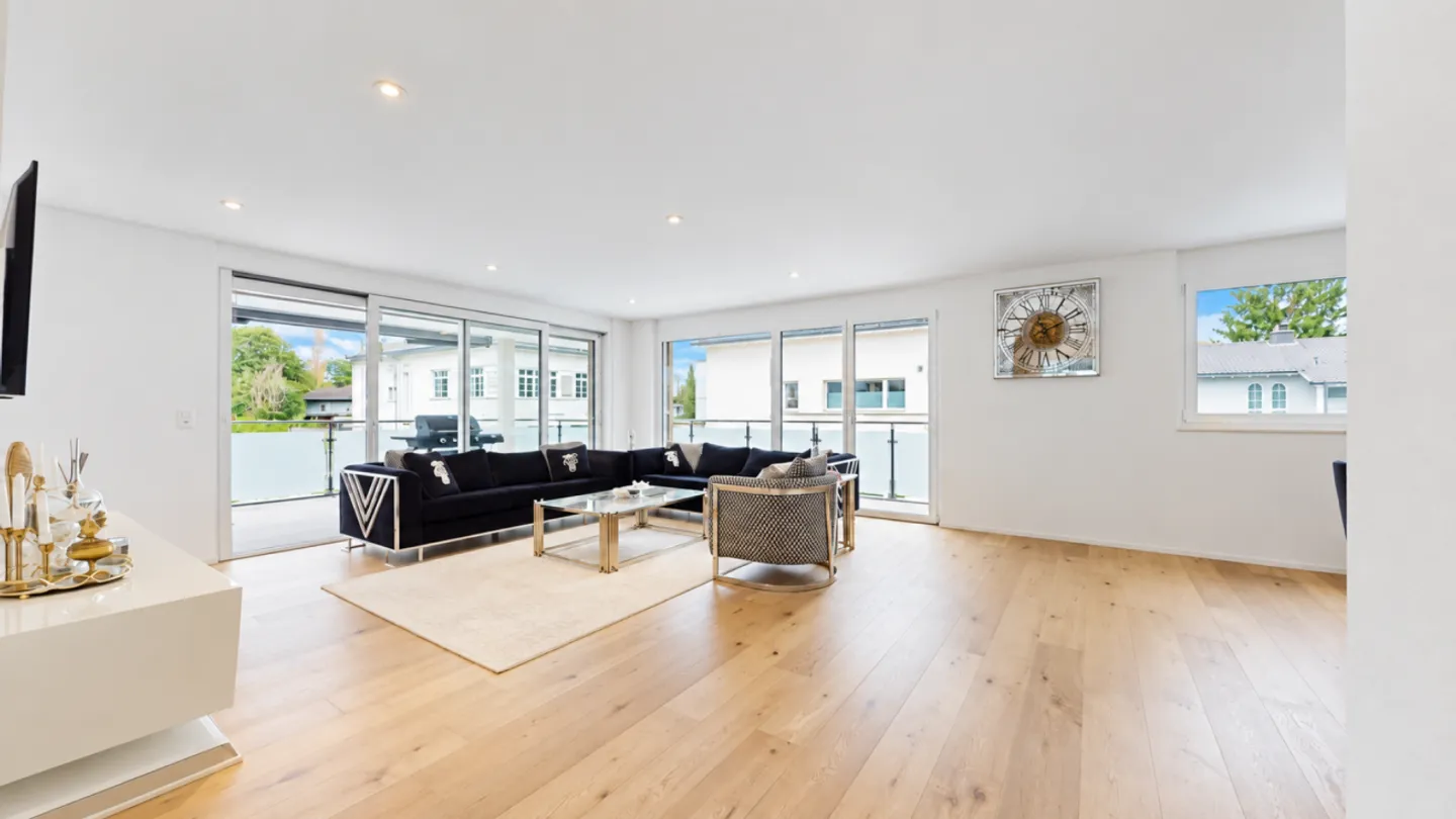 Spacious 4.5 Room New Apartment with 56 m² Terrace - Photo 4 of 11