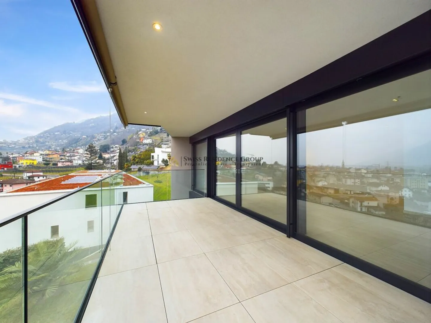 Elegant Apartment with Mountain View - Photo 9 of 13