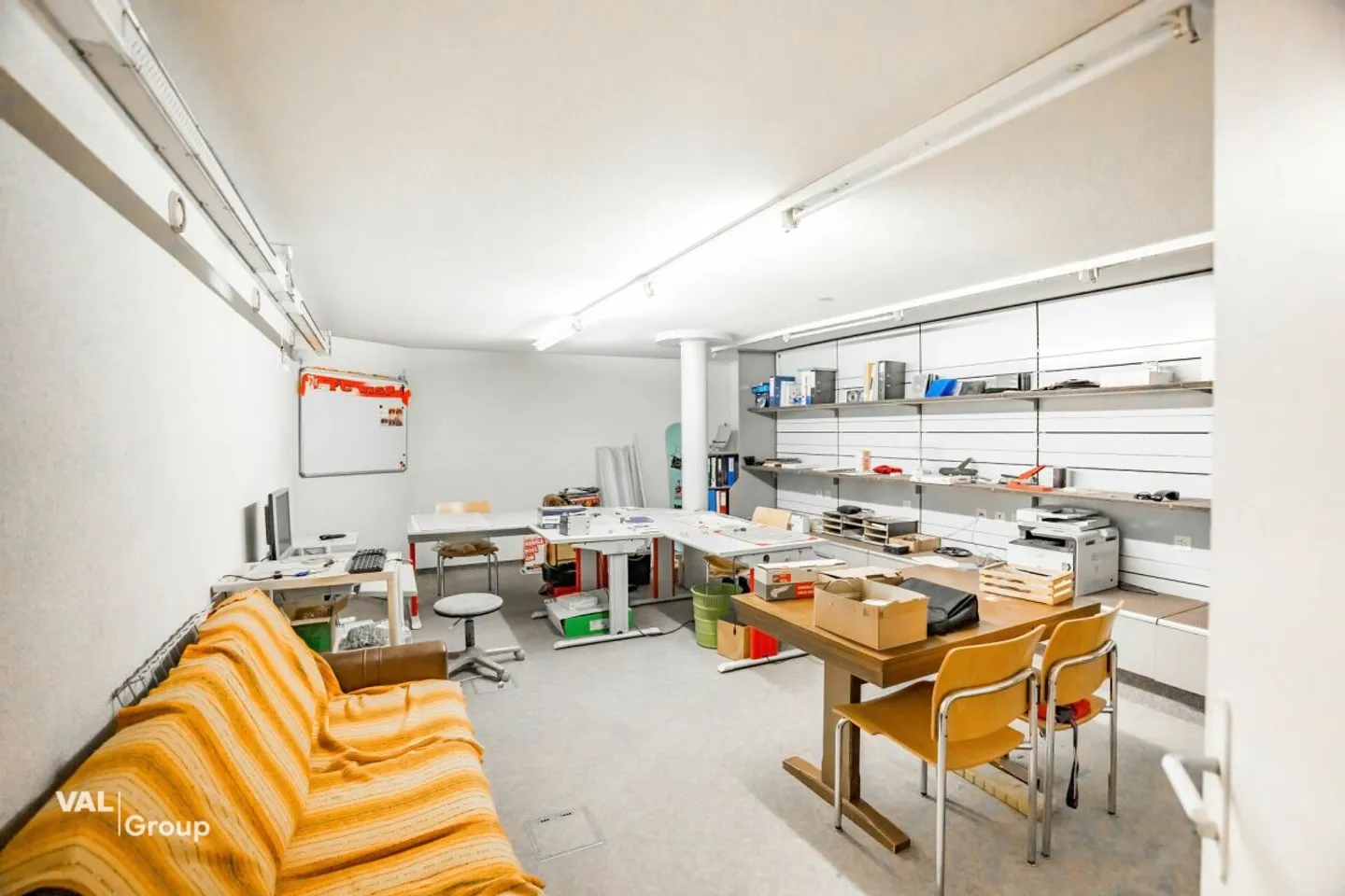 Attractive ground floor/basement property in a prime central location in Visp - Photo 2 of 11