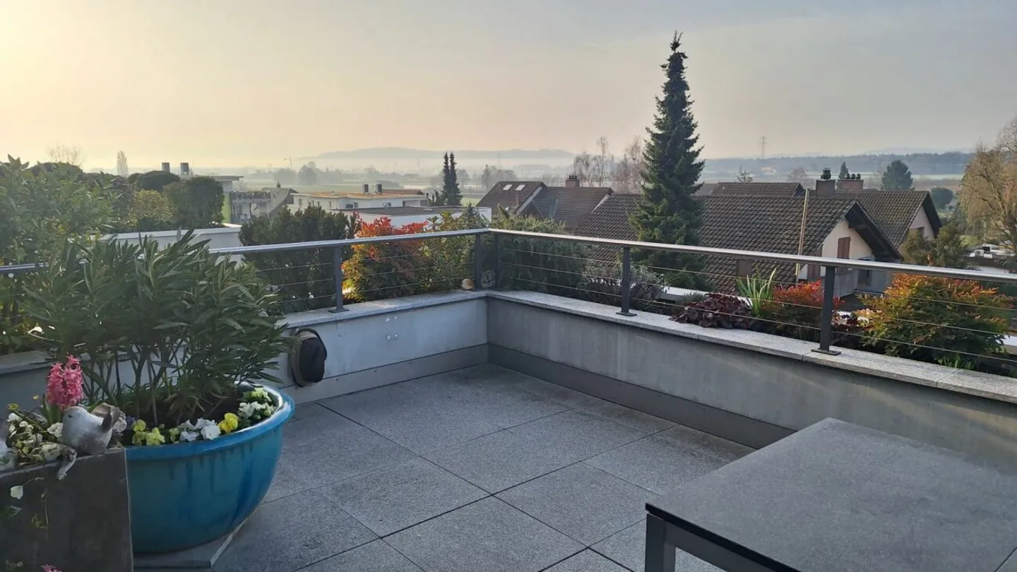 Luxurious terrace apartment with 100 m² balcony - Photo 8 of 9