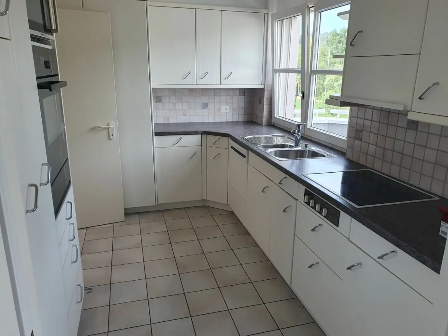 Geräumige 4½-Zimmer-Wohnung - Foto 3 von 13