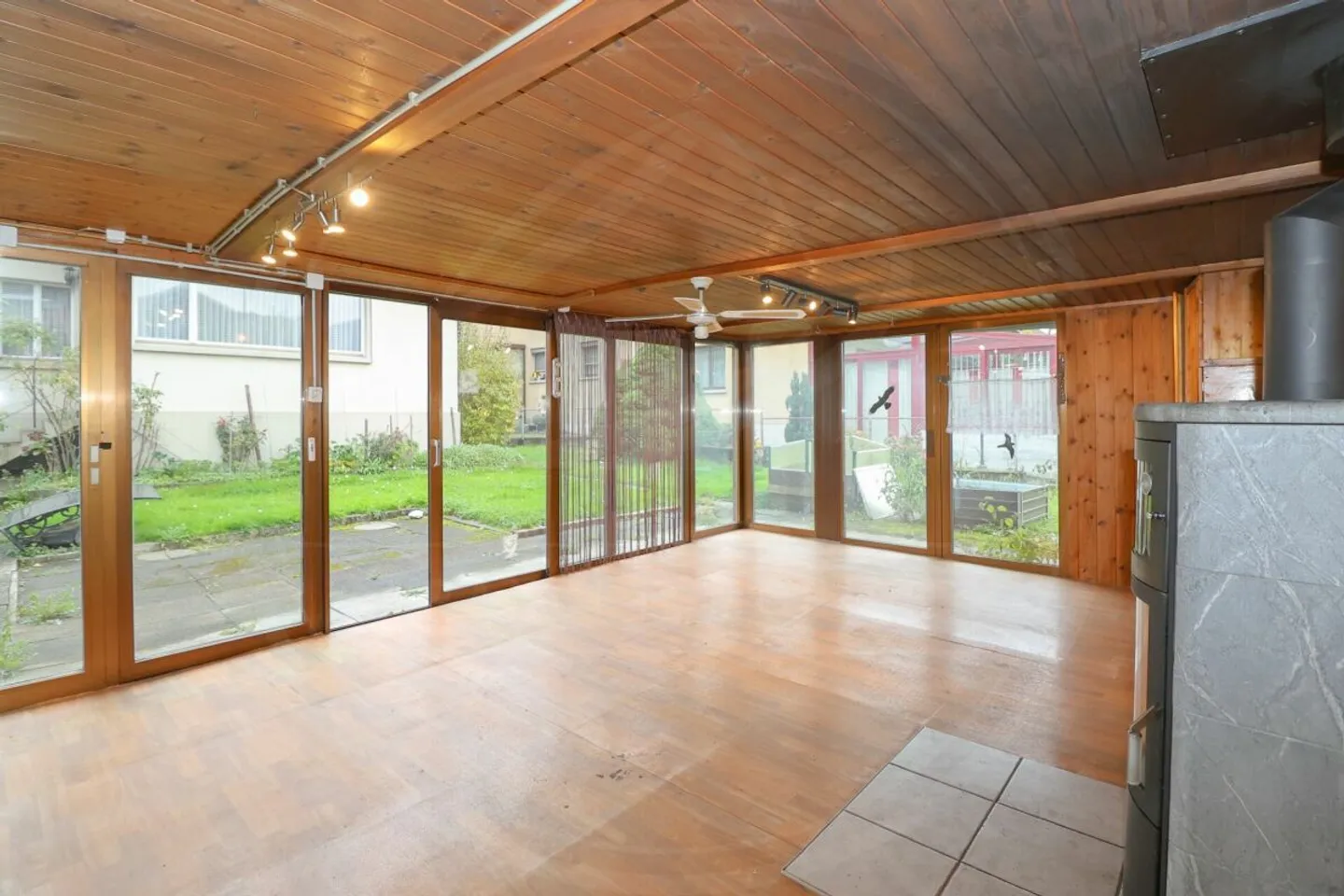 Single-family house with large shed in Schafisheim - ideal property for investors and craftsmen - Photo 12 of 13