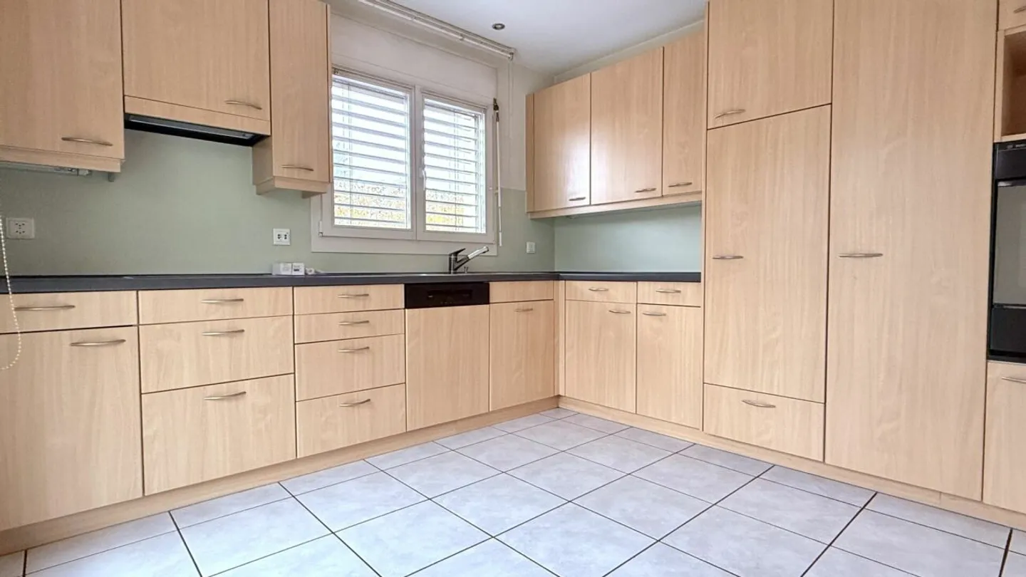 Casa unifamiliare ben tenuta con giardino a Wohlen di 5½ stanze - Foto 8 di 13