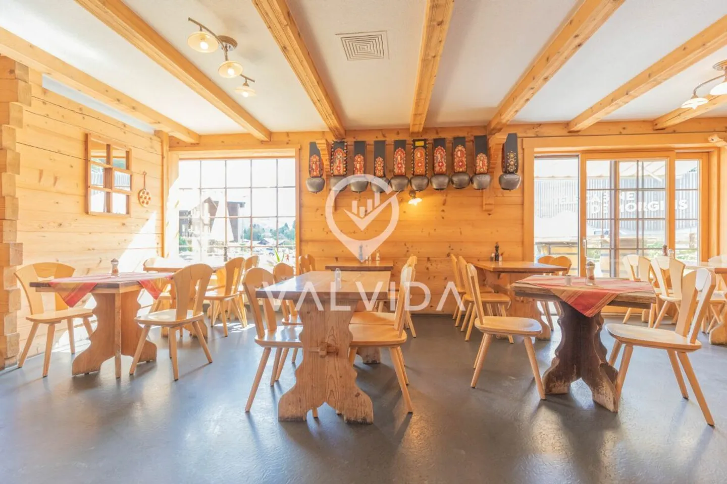 Restaurant entièrement équipé dans un emplacement privilégié de Morgins, directement à la télécabine de Portes du Soleil - Bien d'investissement avec un potentiel d'utilisation polyvalent - Photo 6 sur 13