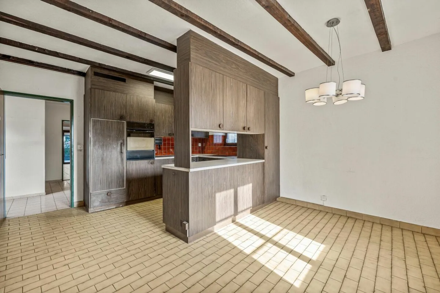 Affascinante casa unifamiliare con appartamento a Büren - Foto 9 di 13