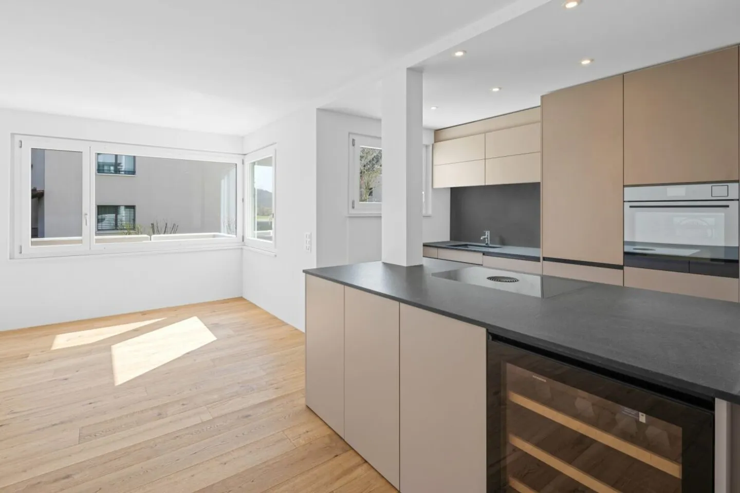 Modernes Apartment in Sempach - Foto 4 von 13