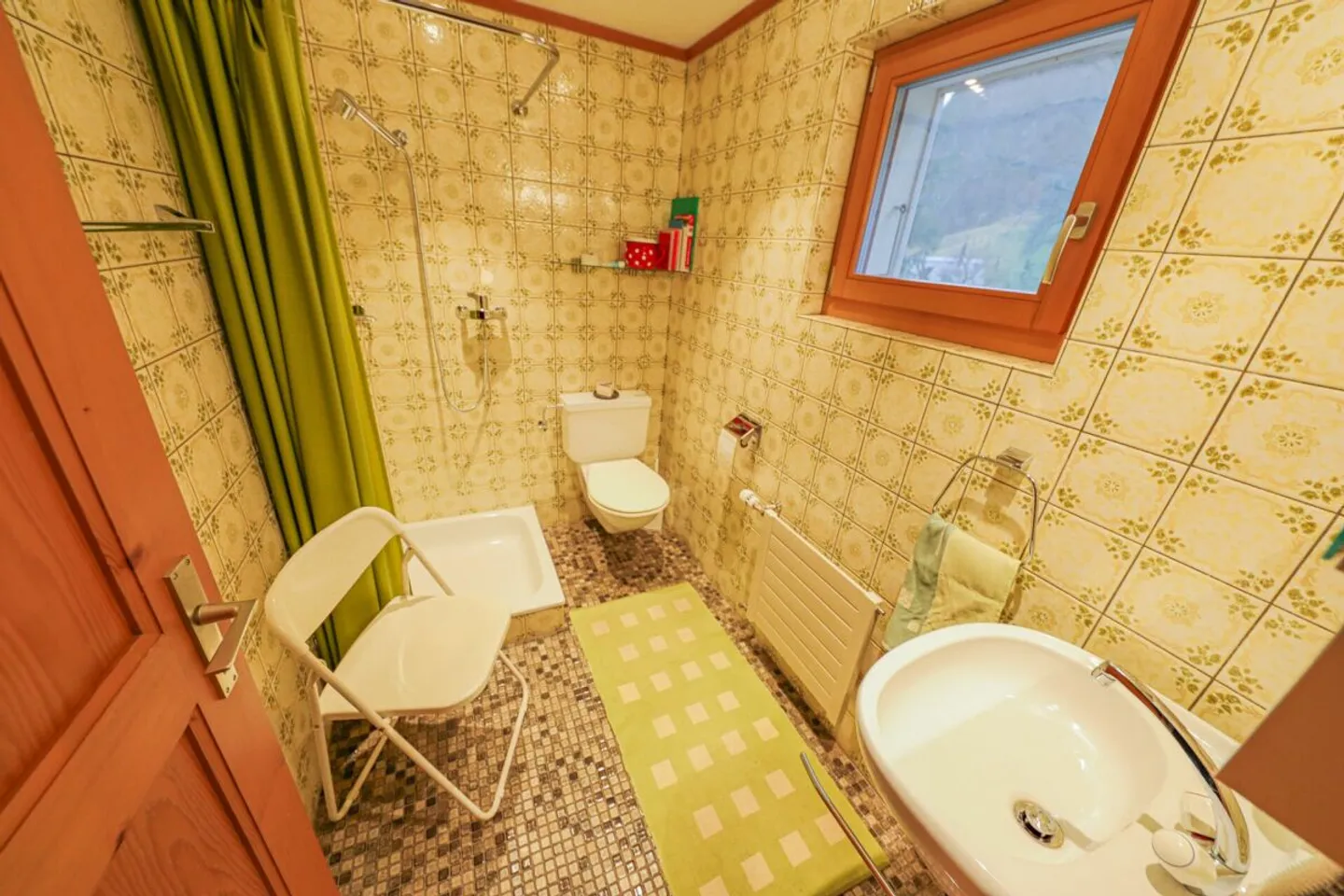 Bellissimo chalet alpino con garage e vista panoramica - Foto 8 di 11